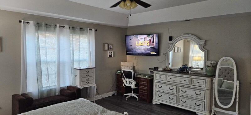 Building Photo - 206 New Iris Ln