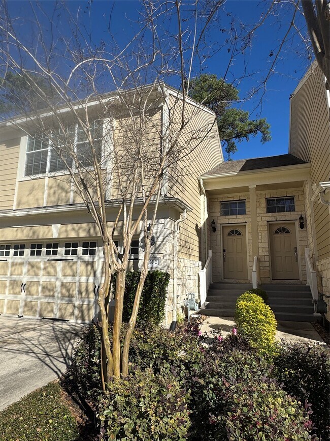 Building Photo - 13600 Breton Ridge St