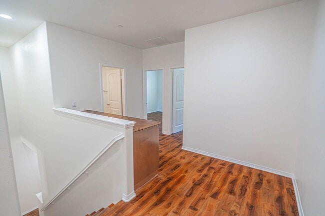 Building Photo - Beautifully Remodeled 3-Bedroom Home in Sa...