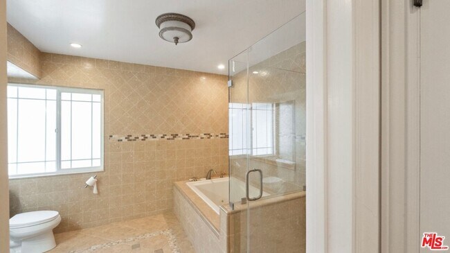 Building Photo - 3446 Alginet Dr