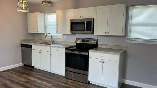 Building Photo - 3524 Woodridge Dr SE