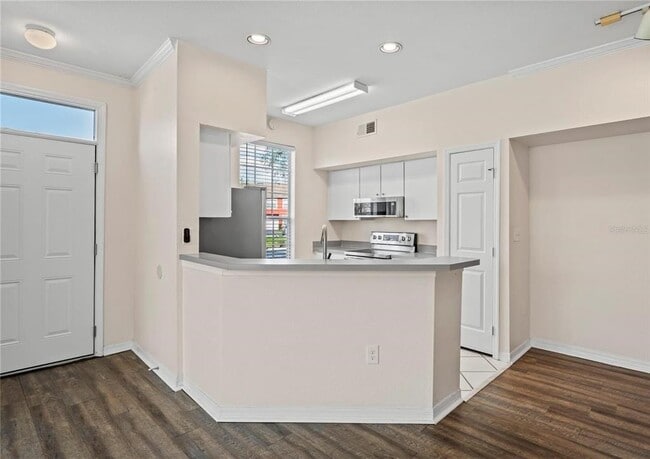 Building Photo - 10512 White Lake Ct