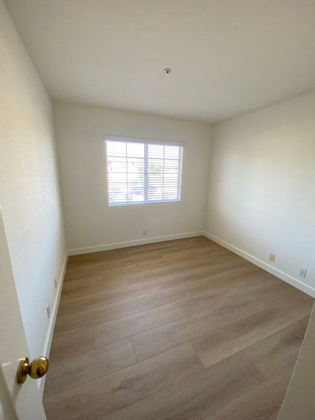 Building Photo - Very Spacious 3 Bedroom, 2.5 Bathroom House For Rent in Buena Park-Lots of Recent Upgrades!