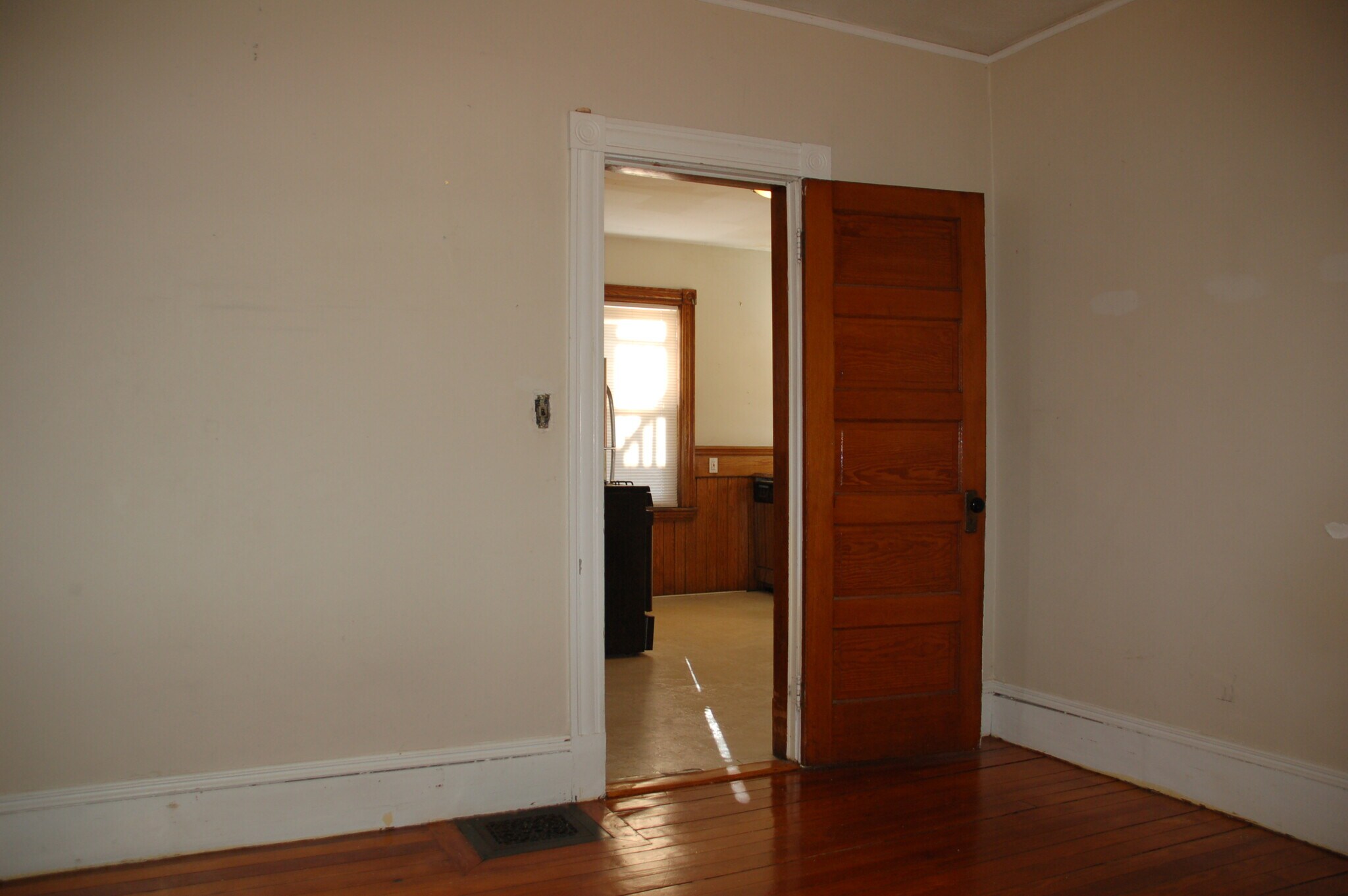 Building Photo - 81 Bristol Rd