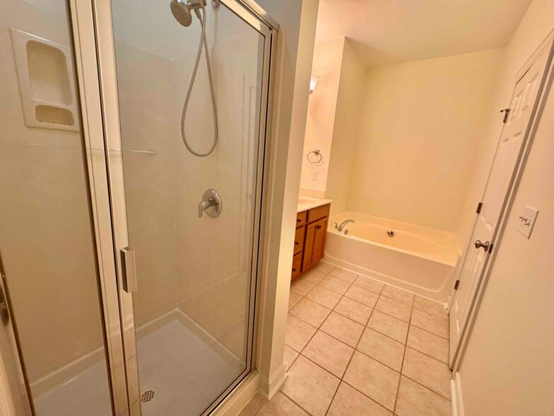 Building Photo - 11900 CHIANTI Dr