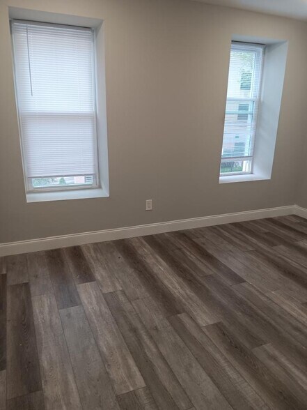 Bedroom (1) - 1540 W Tioga St