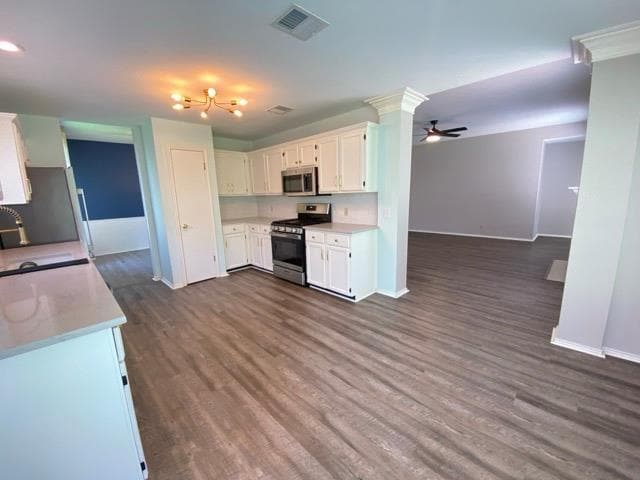Building Photo - 1808 Lion-Heart Dr