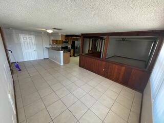 Building Photo - 3410 Eisenhower Dr