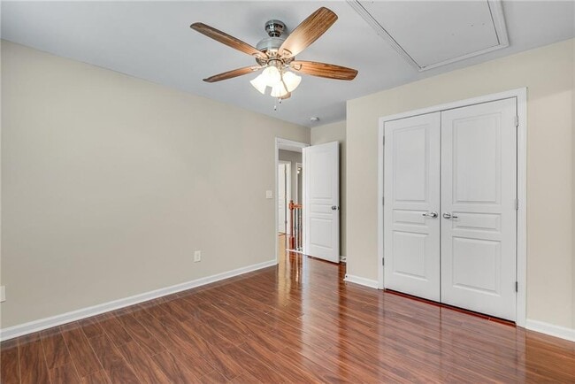 Building Photo - 270 Woods Creek Dr