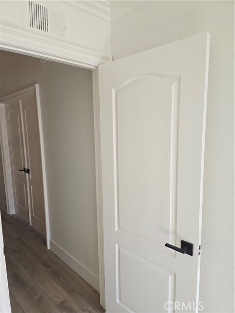 Building Photo - 1013 Cannonade Cir