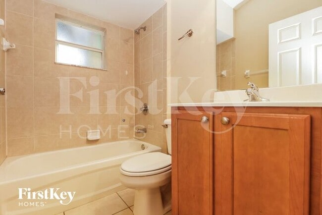 Building Photo - 362 Overbrook St