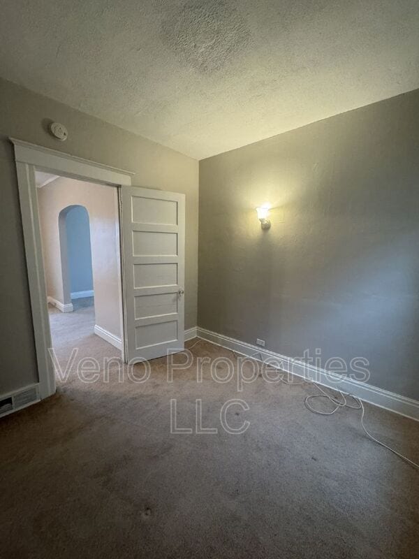 Building Photo - 61 South Main St