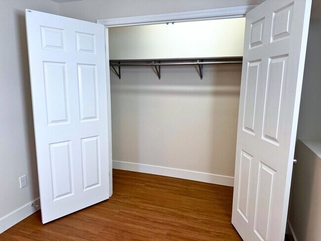 Building Photo - East AVL - Renovated Oakley Bungalow