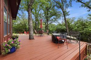 Building Photo - 111 Oaktree Ln