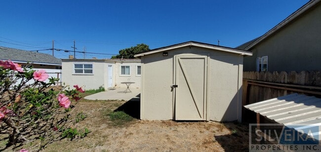Building Photo - Cozy 2 bedroom 2 Bath Home