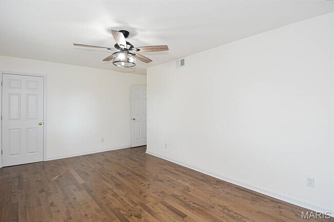 Building Photo - 306 Bright Meadows Dr