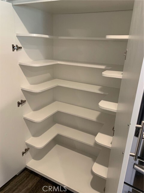 Building Photo - 4008 E Fernwood Ave