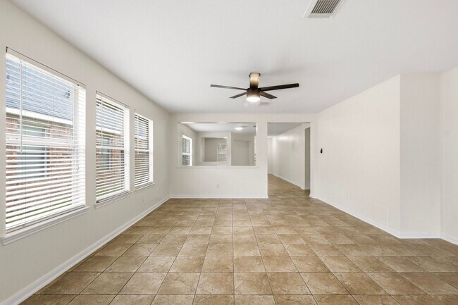 Building Photo - 7719 Serene Wood Ln