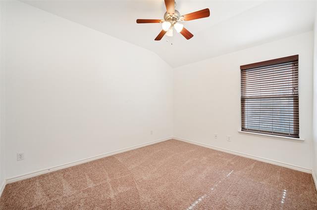 Building Photo - 2683 Lake Ridge Dr