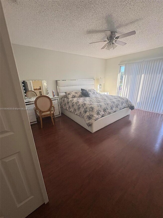 Building Photo - 4520 NW 52nd St