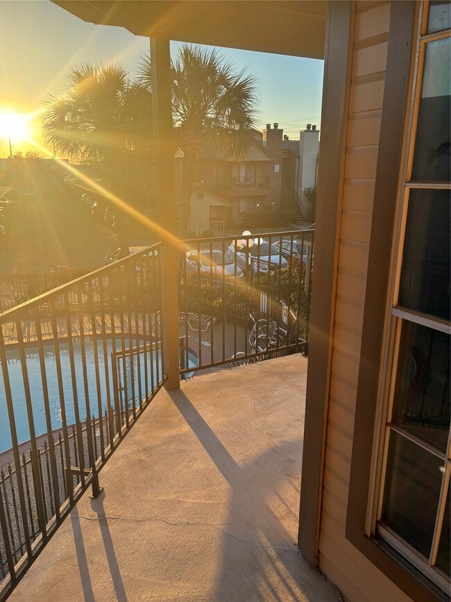 Building Photo - 2121 Hepburn St