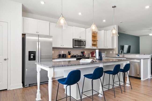 Building Photo - 3121 Banyan Btm Ln