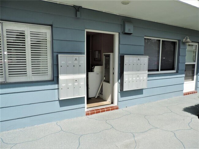 Building Photo - 250 126th Ave