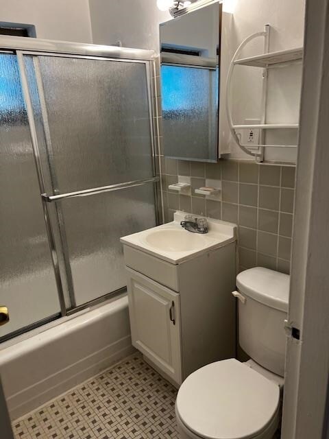 Building Photo - 3021 Edwin Ave