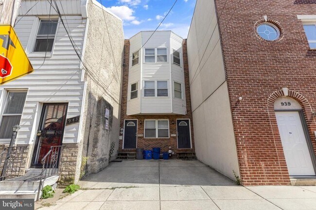 Building Photo - 941 New Market St