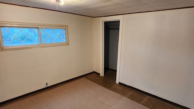 Building Photo - Four bedroom house available now  in Bradford PA! Home has been recently remodeled and is ready t...