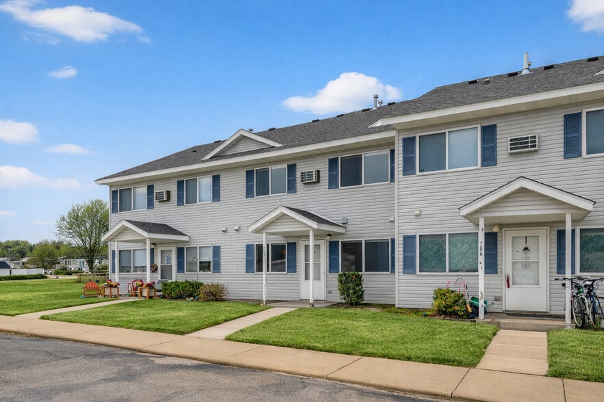 Building Photo - Valley View Estates