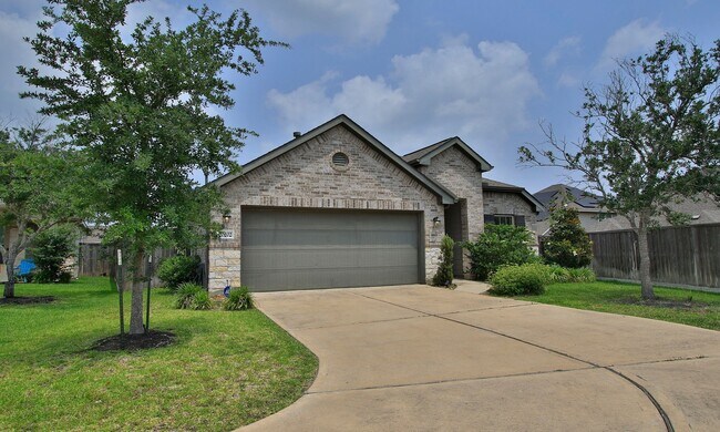 Building Photo - 20202 Creekdale Bend Dr