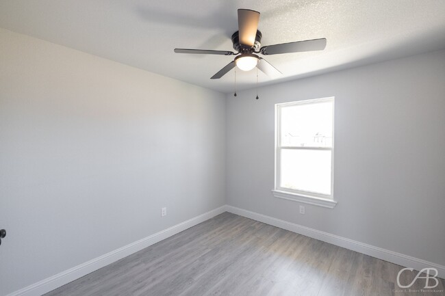 Building Photo - 3698 Yamini Dr