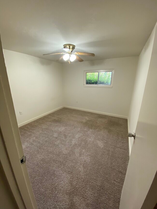 Building Photo - 280 Peabody St