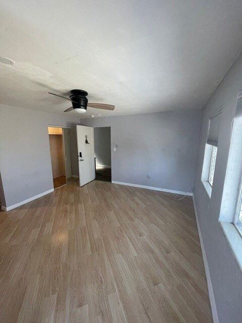 Building Photo - 1508 Dolphin St