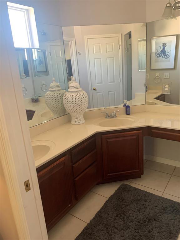 Building Photo - 319 N Hampton Ave