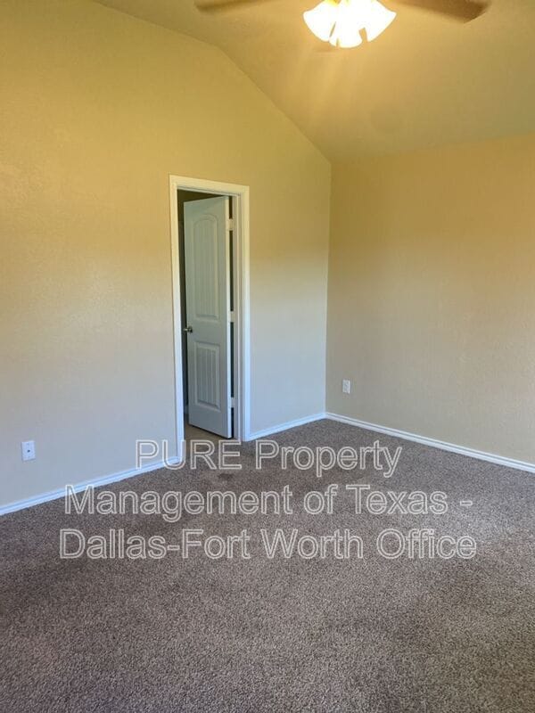 Building Photo - 7320 Mistletoe Trail