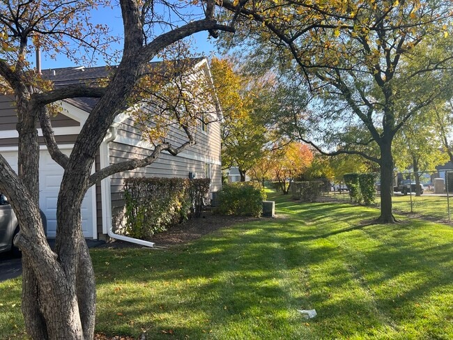Building Photo - 601 Hanover Ct