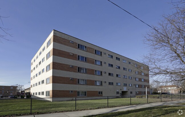 Building Photo - Dauphin Apartments