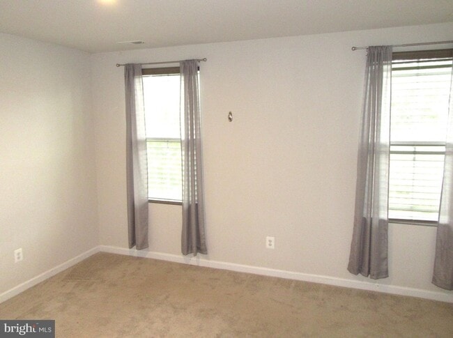 Building Photo - 19 Karina Ct