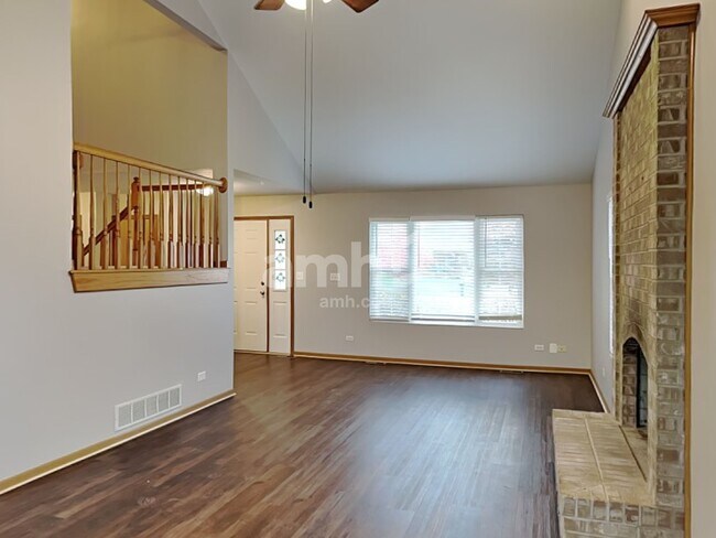 Building Photo - 25773 S Hoover Ct