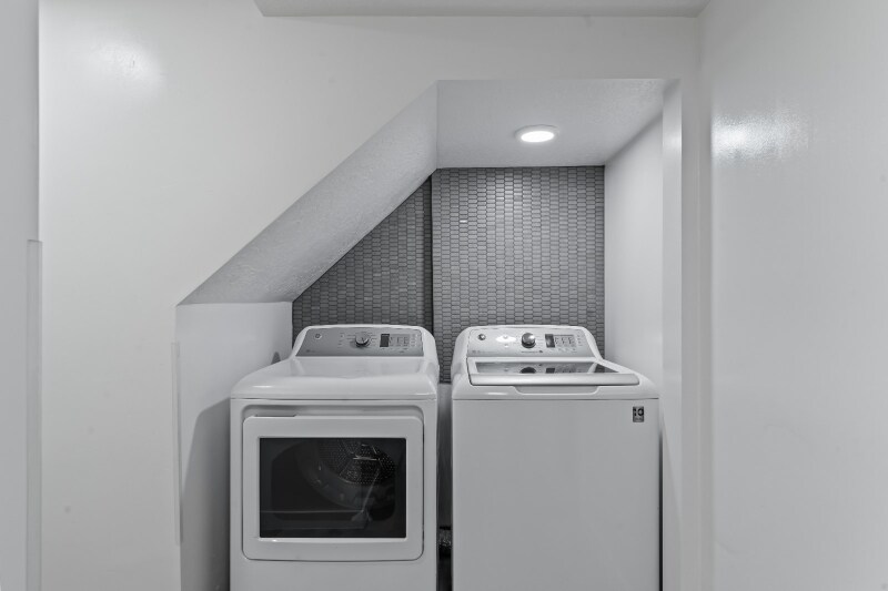 Building Photo - 610 W 5735 S