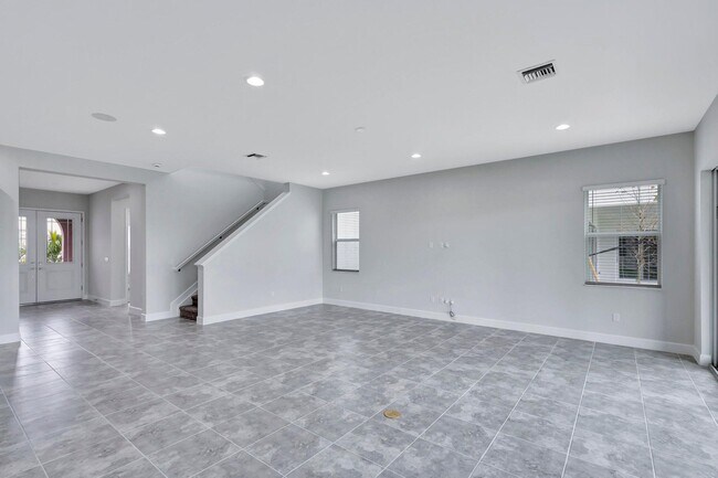 Building Photo - 5134 Liberty Ln