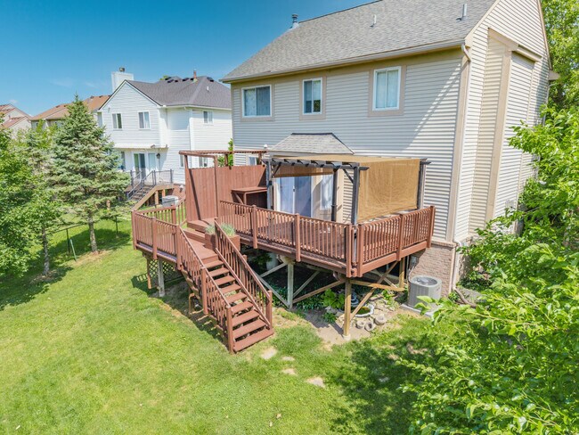 Building Photo - 7878 Greene Farm Dr