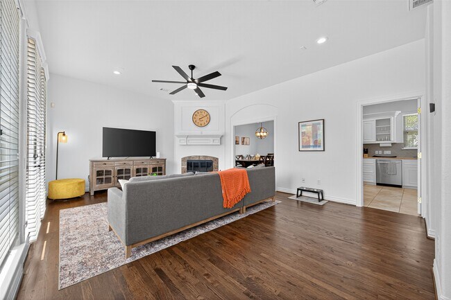 Building Photo - 1505 Wentworth St