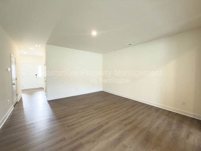 Building Photo - 74 Bloodroot St