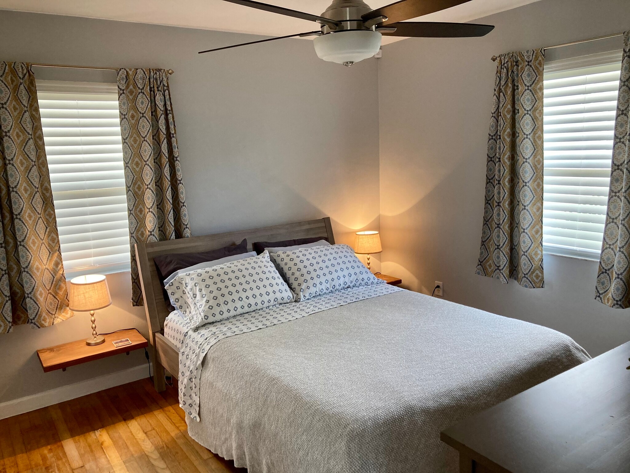 Building Photo - 2121 8th Ave N