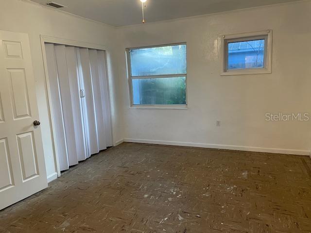 Building Photo - 917 E Flora St