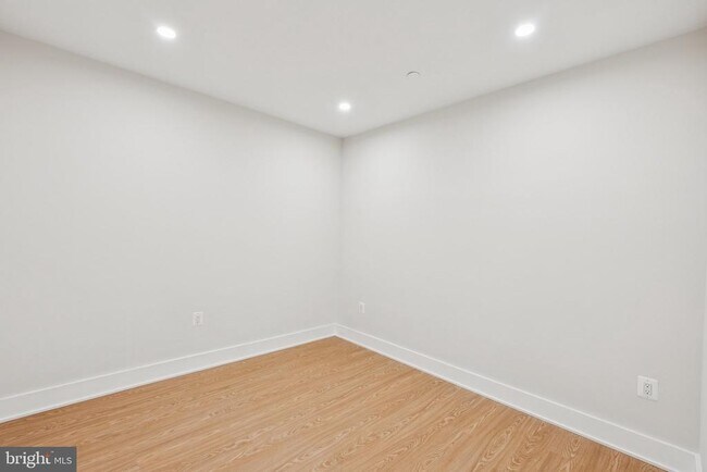 Building Photo - 2134 Wisconsin Ave NW