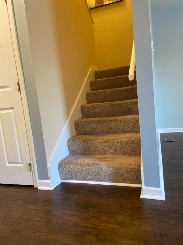 Building Photo - 3134 High Ridge Dr